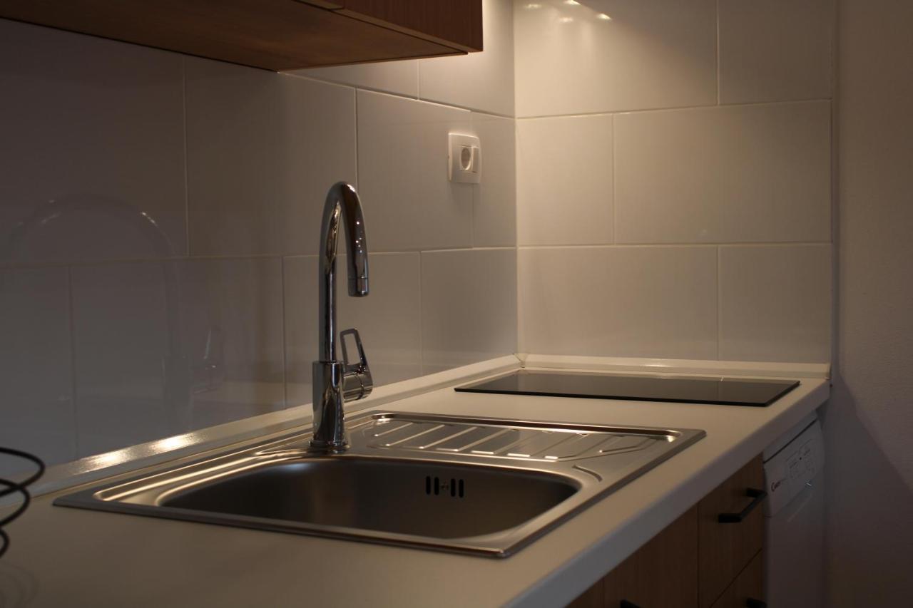 Отель G House Dutovlje Экстерьер фото